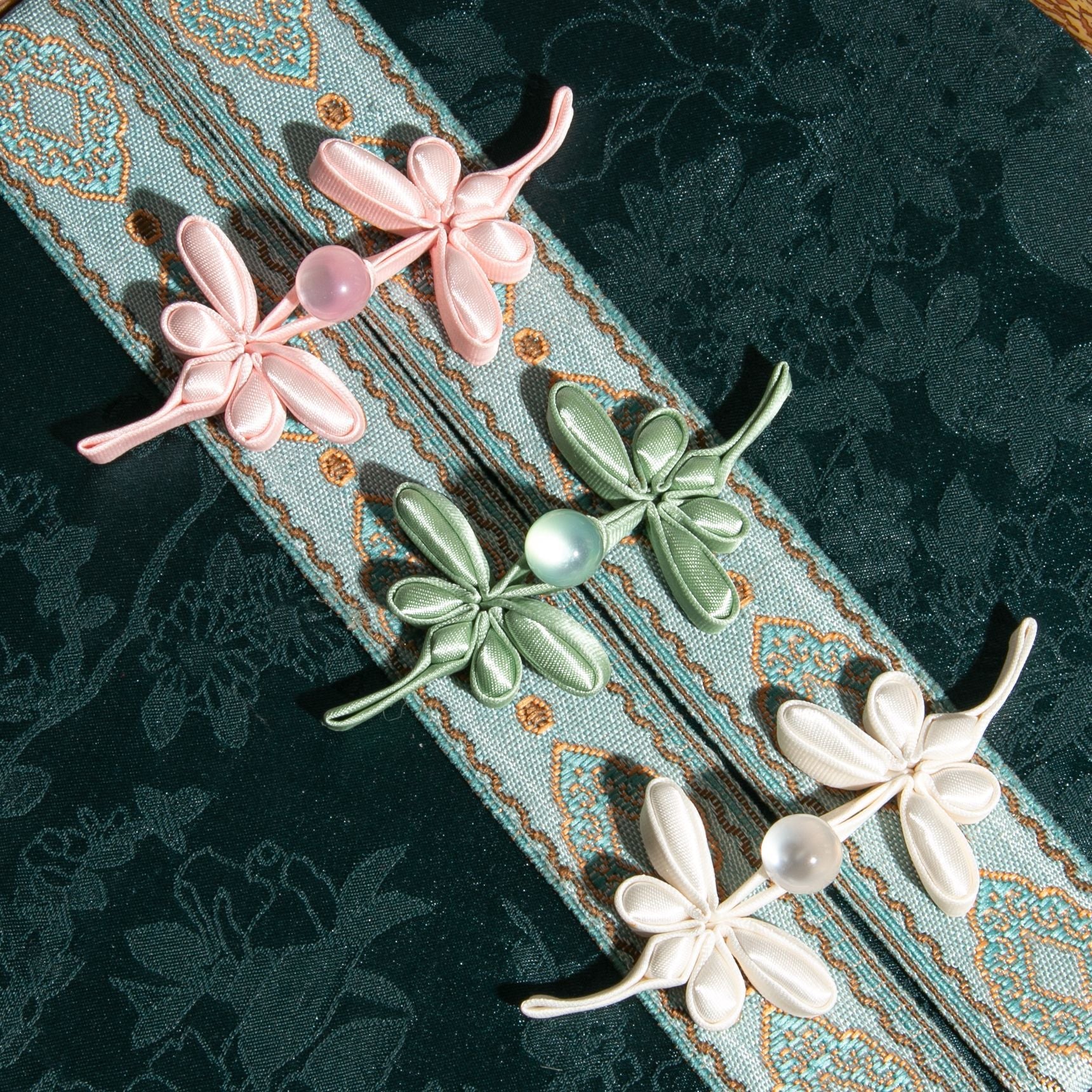 Five Petal Flower Button with Round Bead - handmade decorative sew-on button
